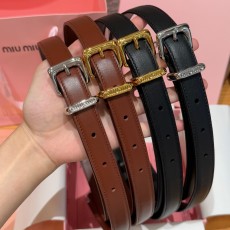 미우미우 벨트