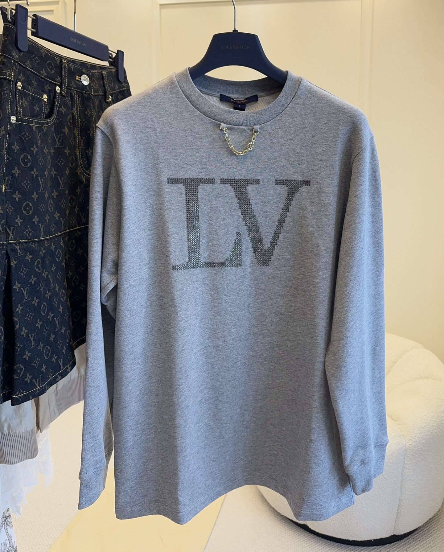 루이비통 맨투맨