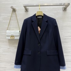 미우미우 정장자켓