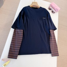 미우미우 티셔츠