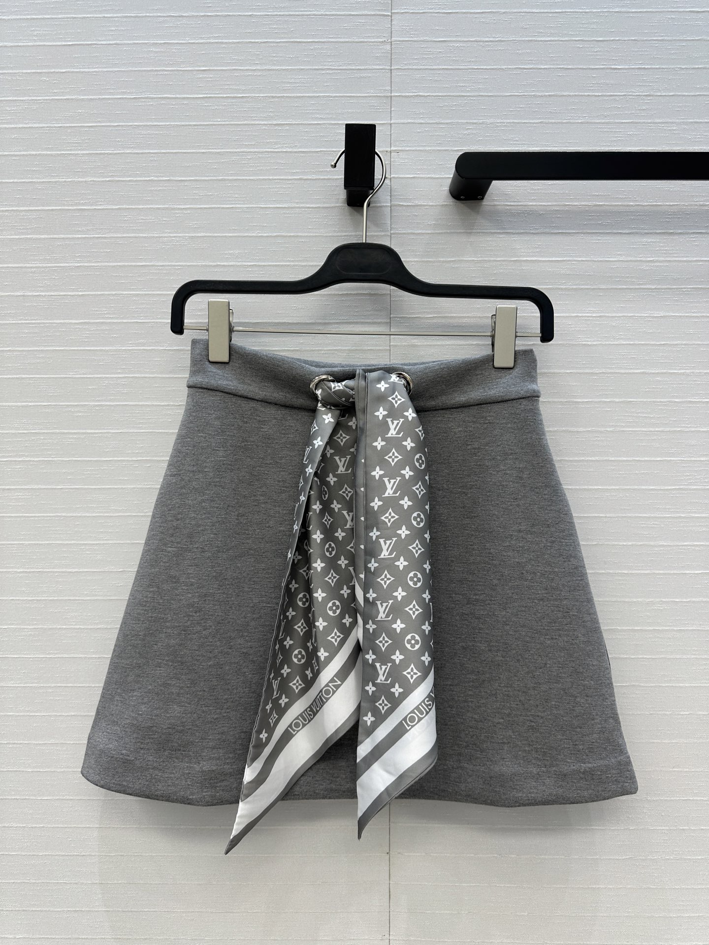 루이비통 치마