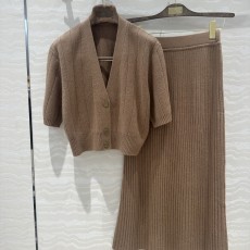 로로피아나 투피스