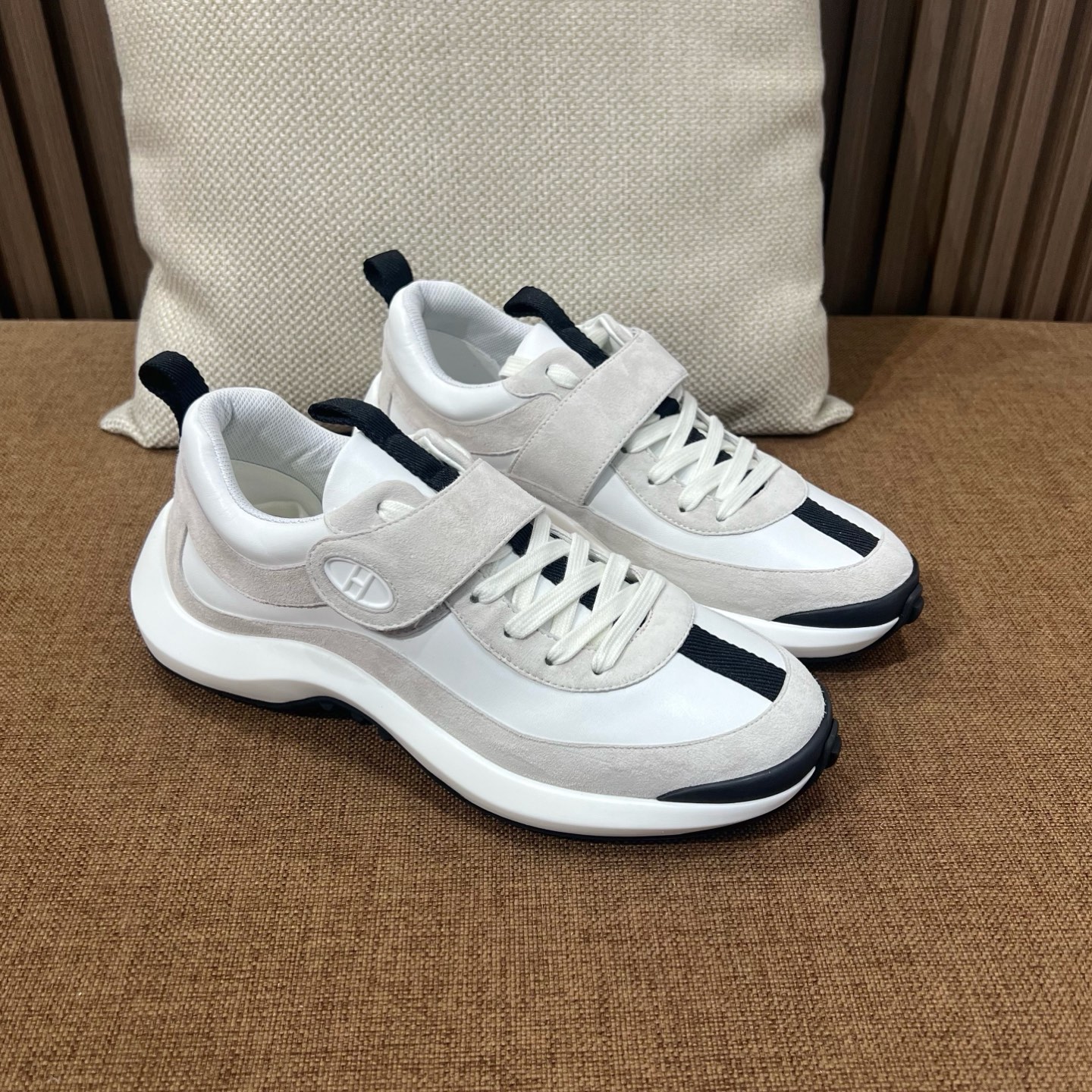 에르메스 스니커즈