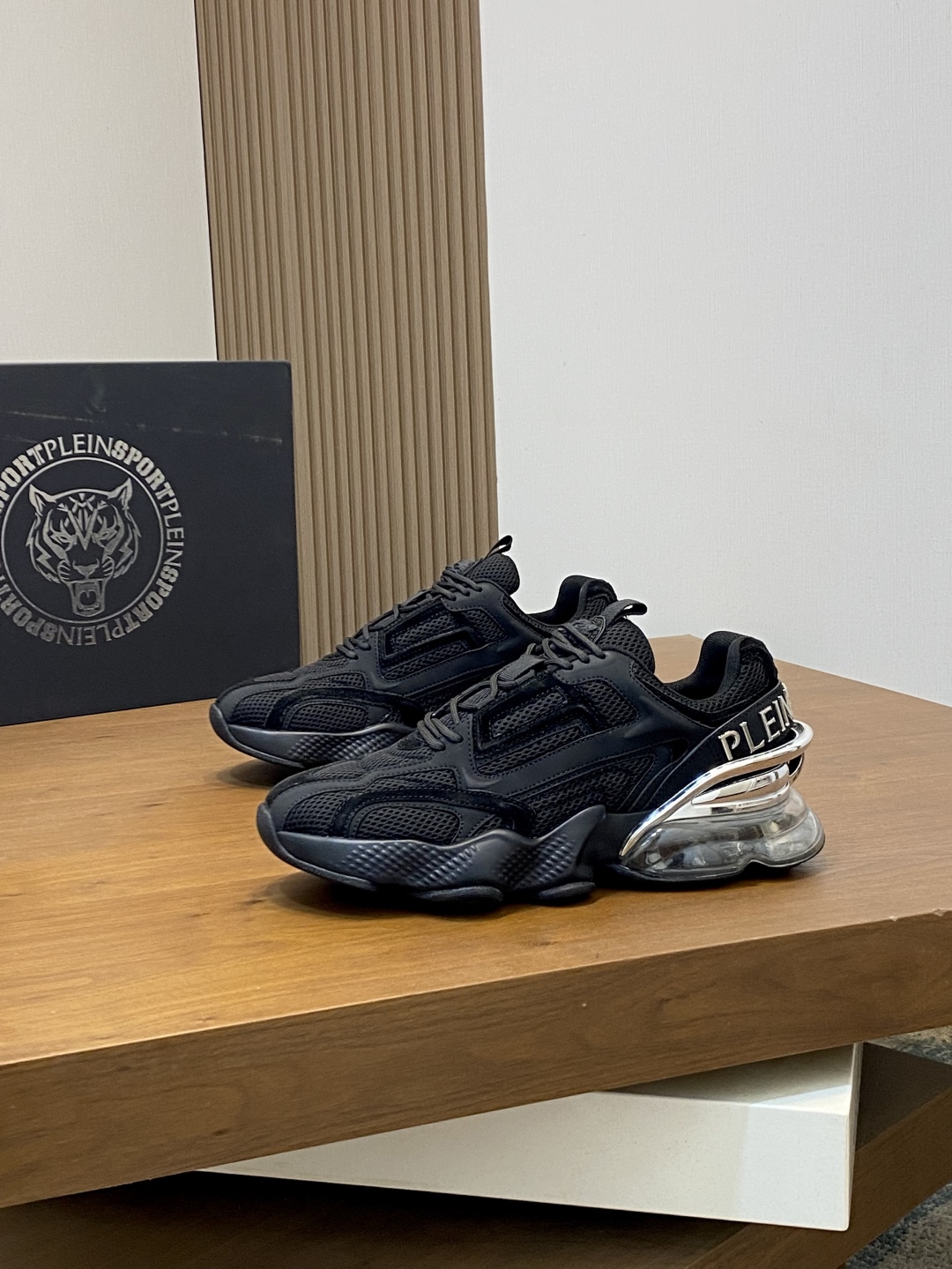 필립플레인 스니커즈