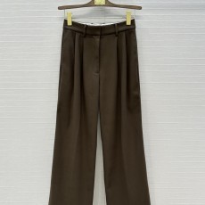 로로피아나 바지