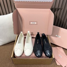 미우미우 플랫슈즈