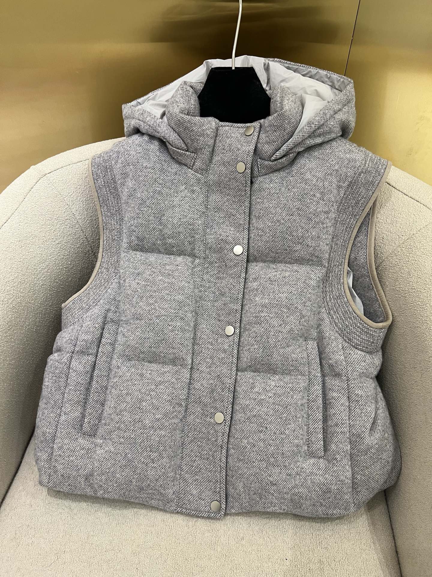 브루넬로쿠치넬리 패딩조끼