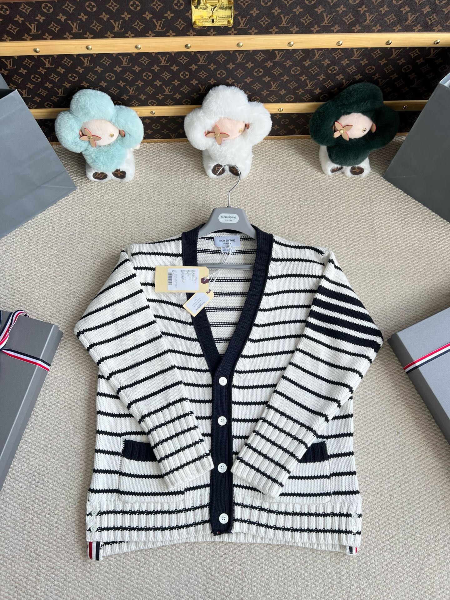 톰브라운 가디건