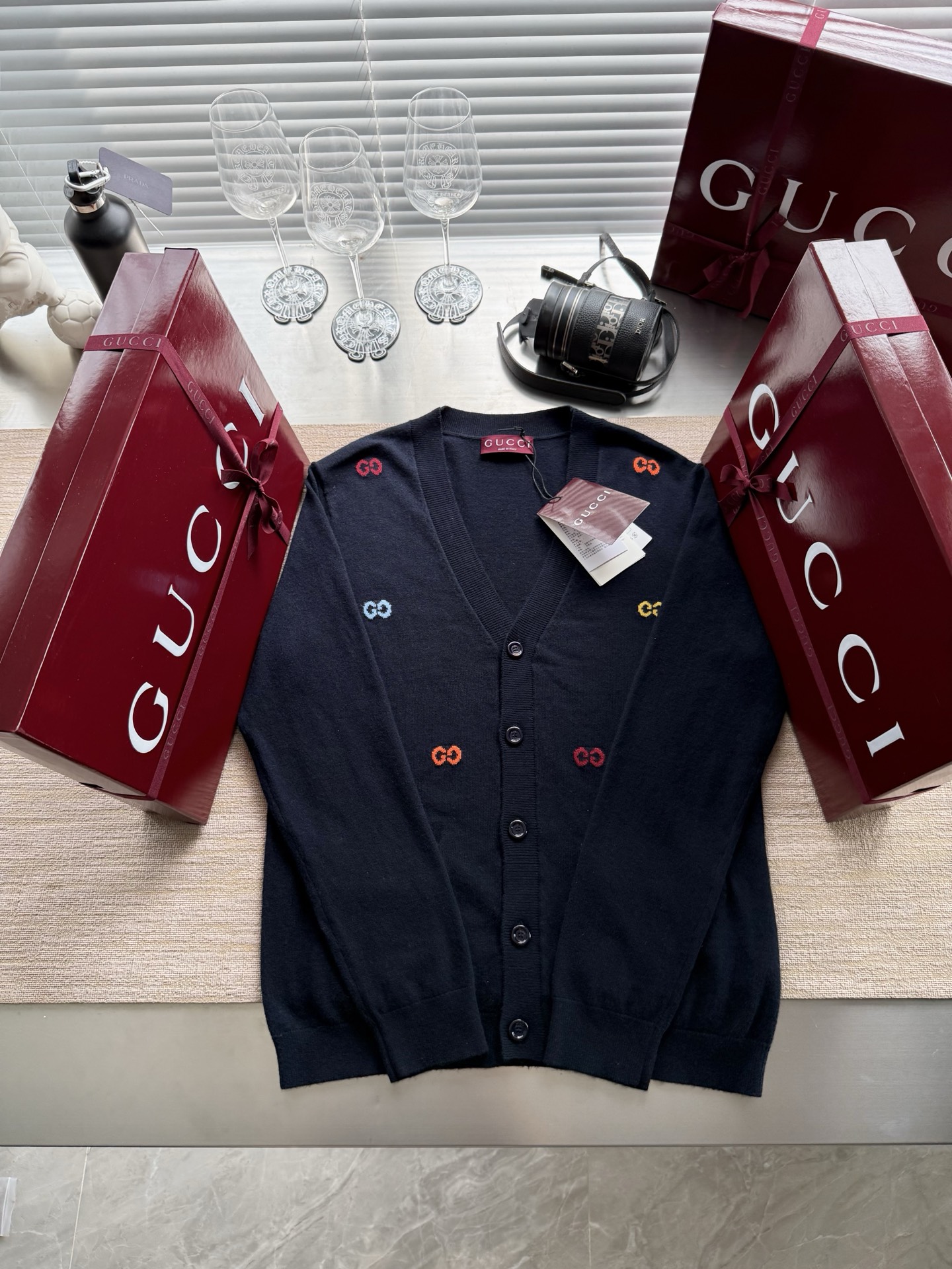 구찌 가디건