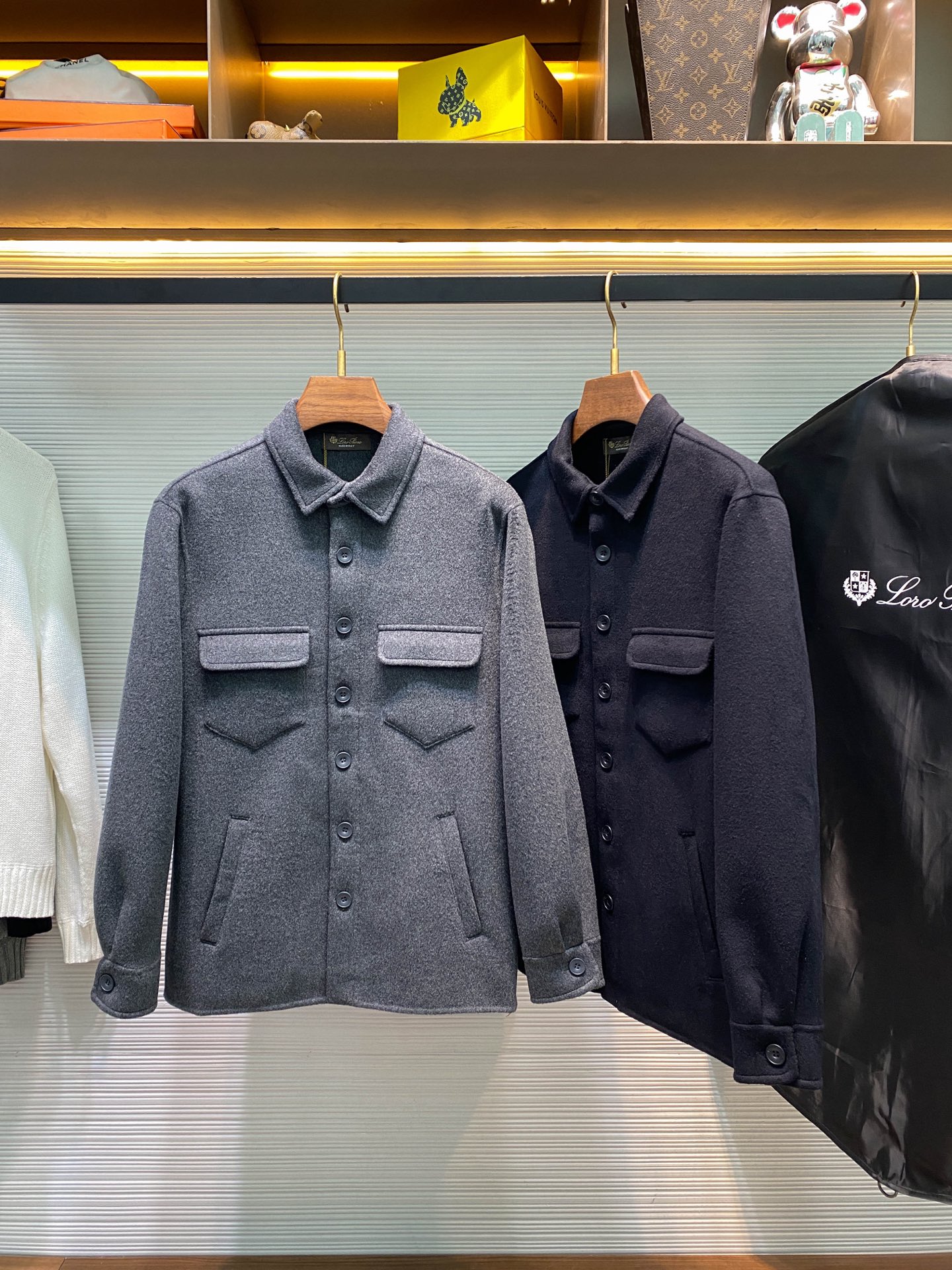 로로피아나 코트