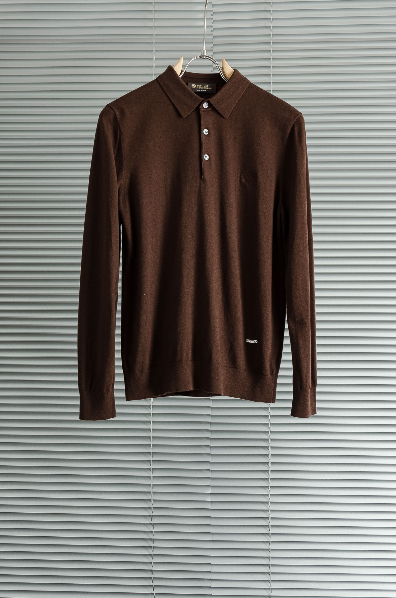 로로피아나 니트