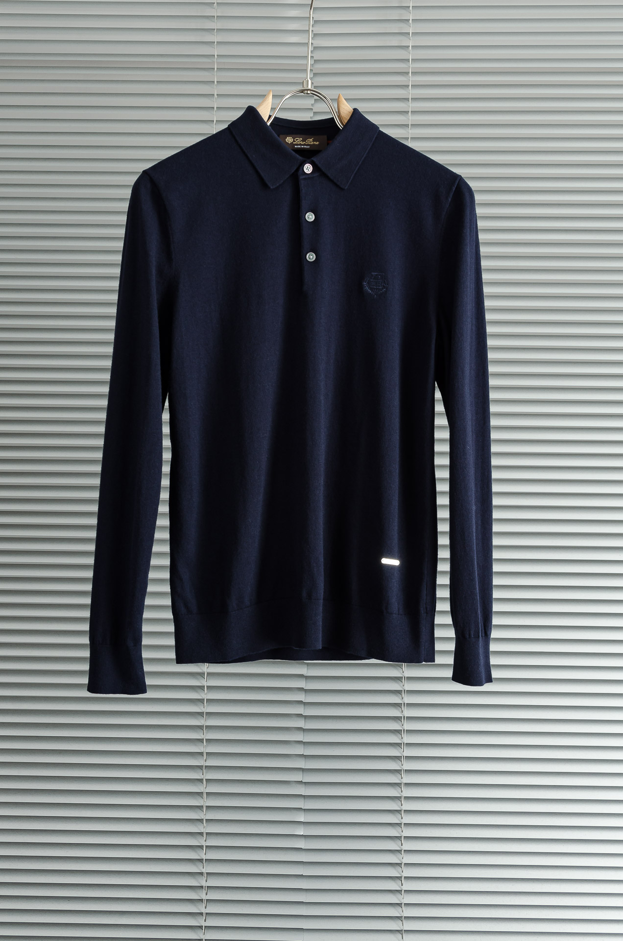 로로피아나 니트