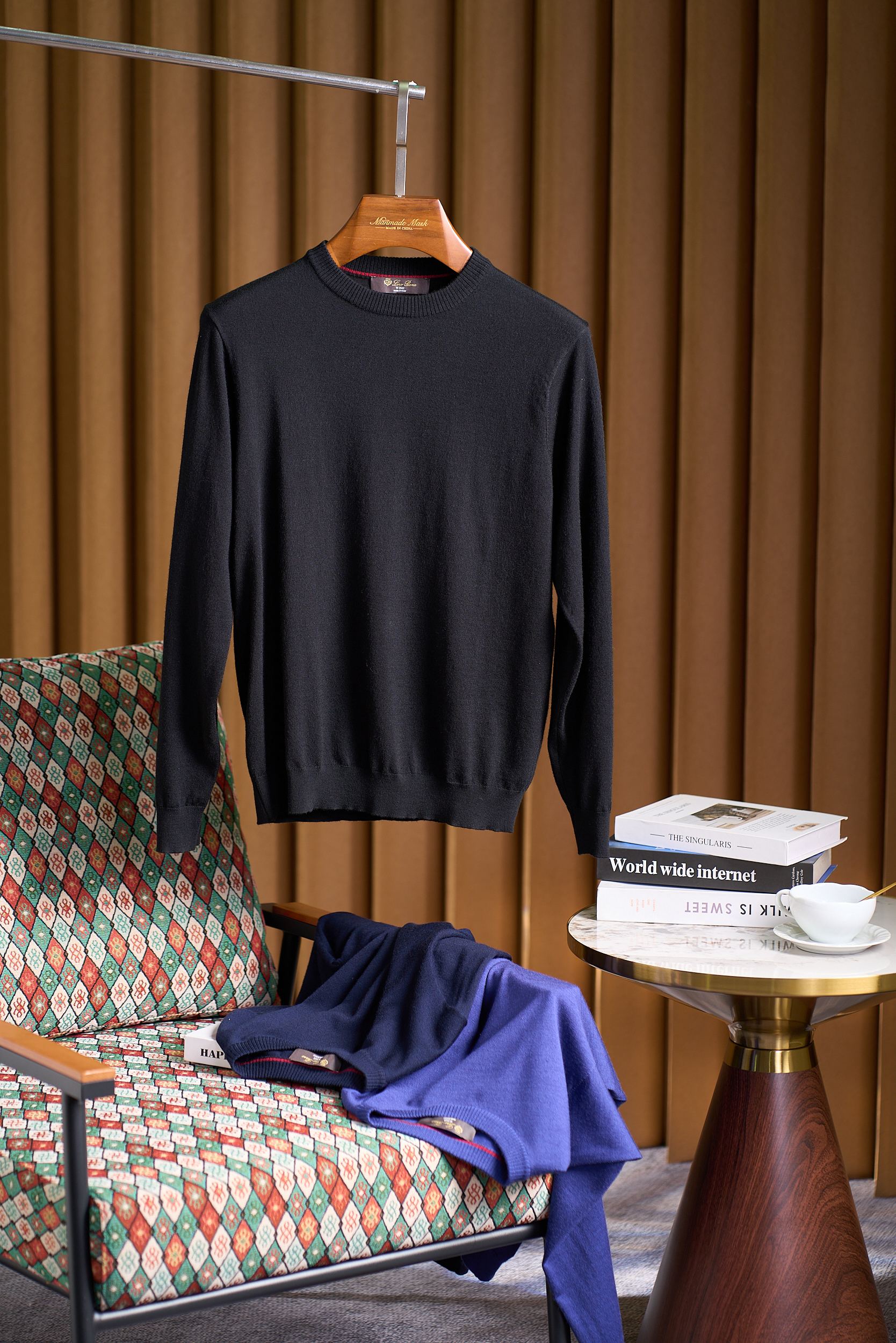 로로피아나 니트