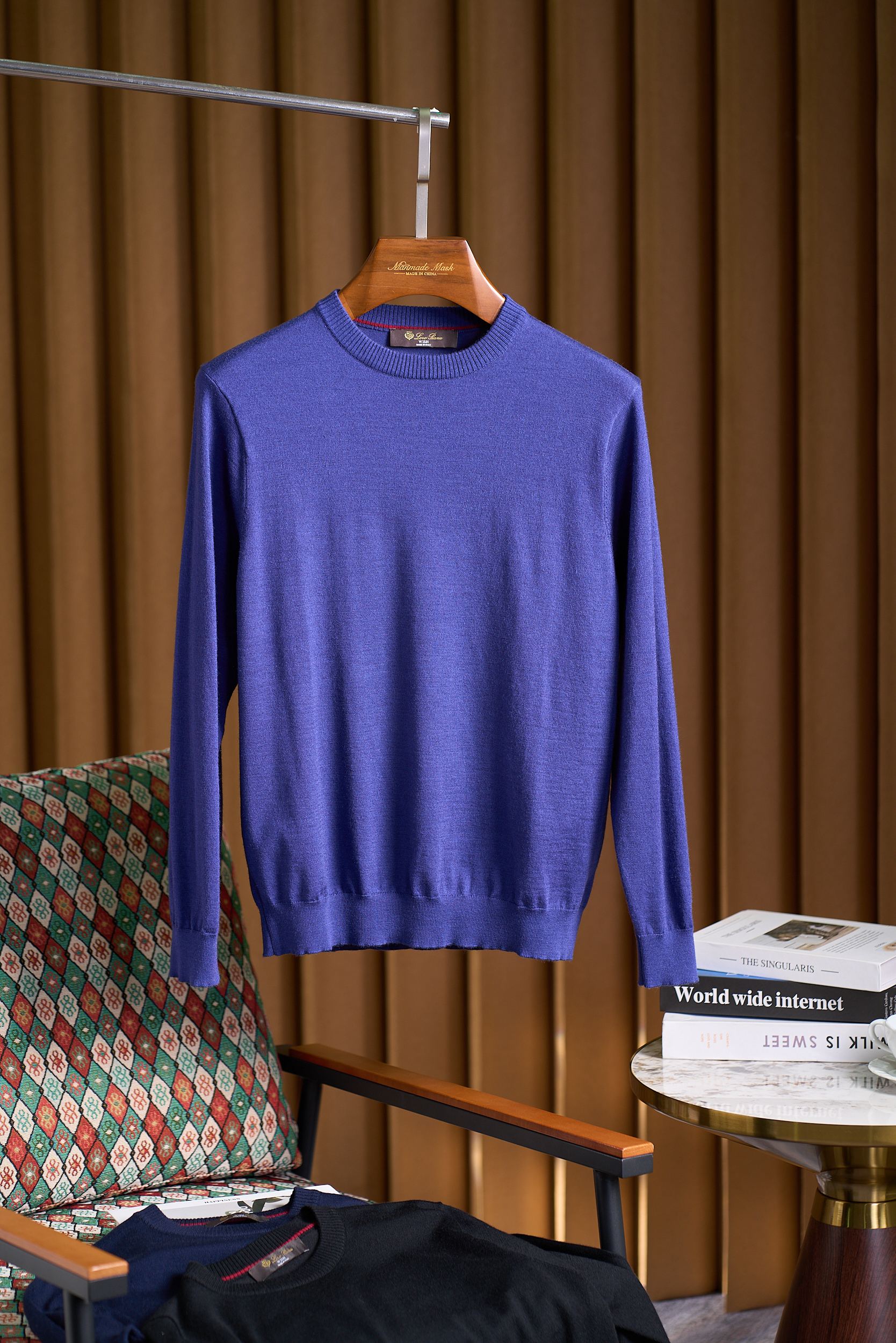 로로피아나 니트