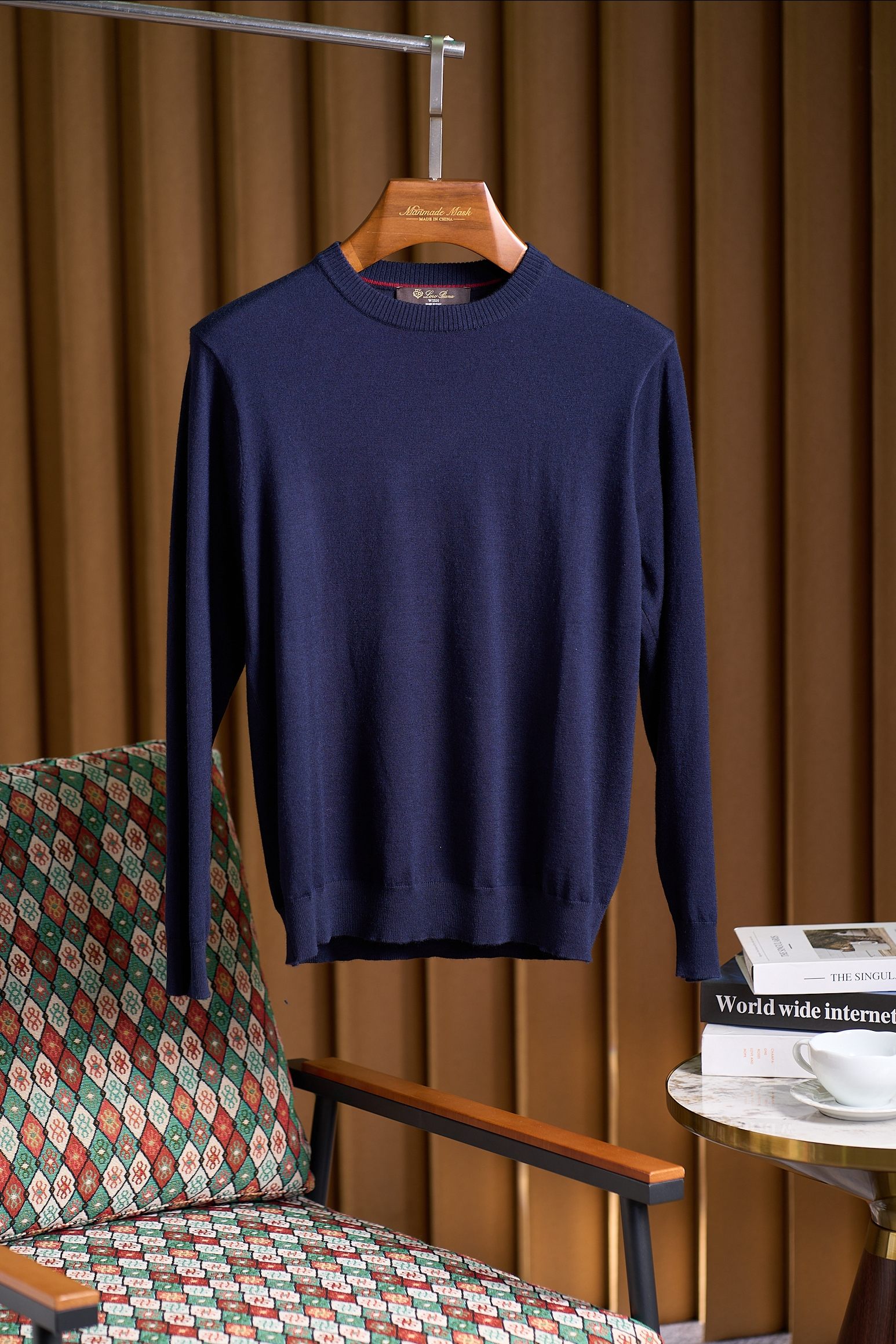 로로피아나 니트