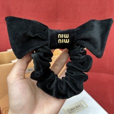 미우미우 헤어밴드