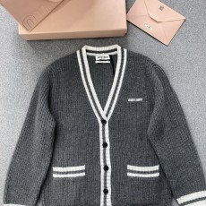 미우미우 가디건