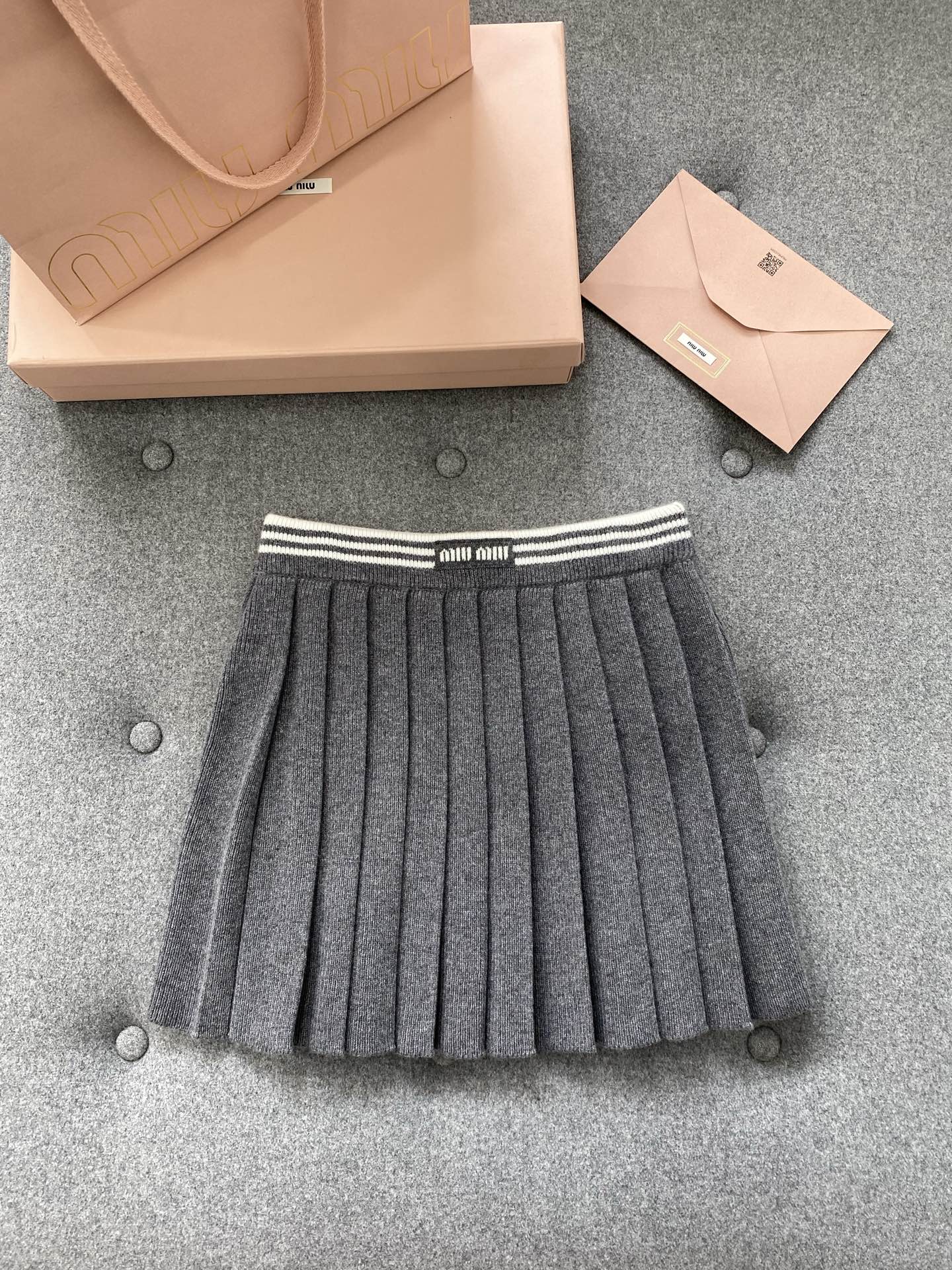 미우미우 치마