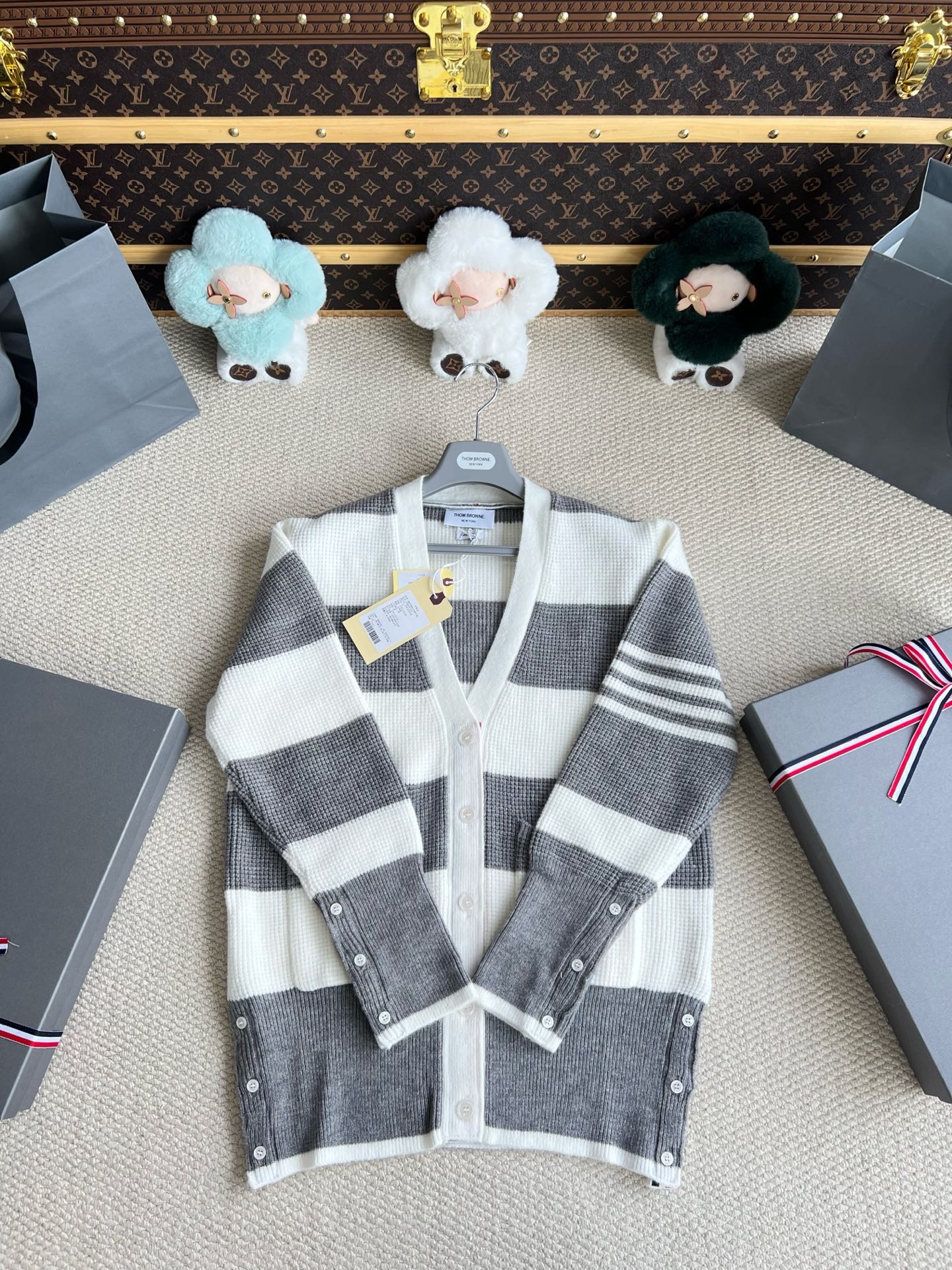 톰브라운 가디건