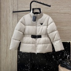 프라다 패딩