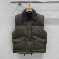 미우미우 패딩조끼