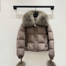 로로피아나 패딩