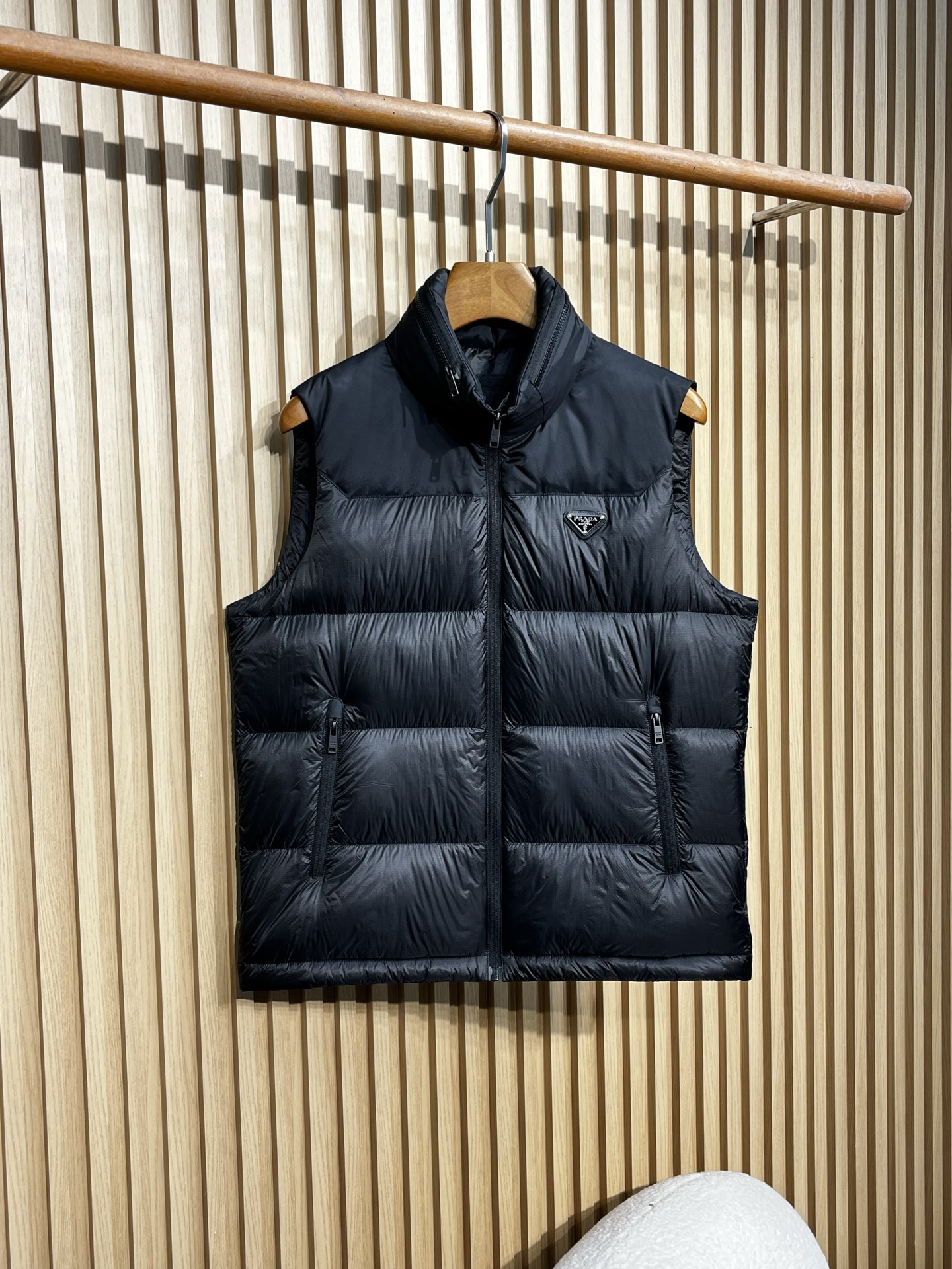 프라다 패딩조끼