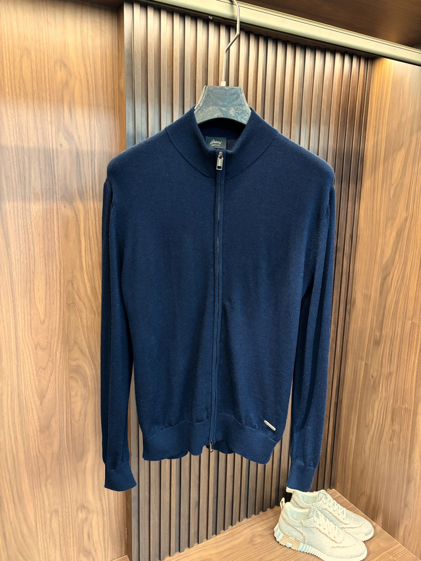 브리오니 가디건