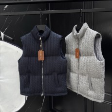 로로피아나 패딩조끼