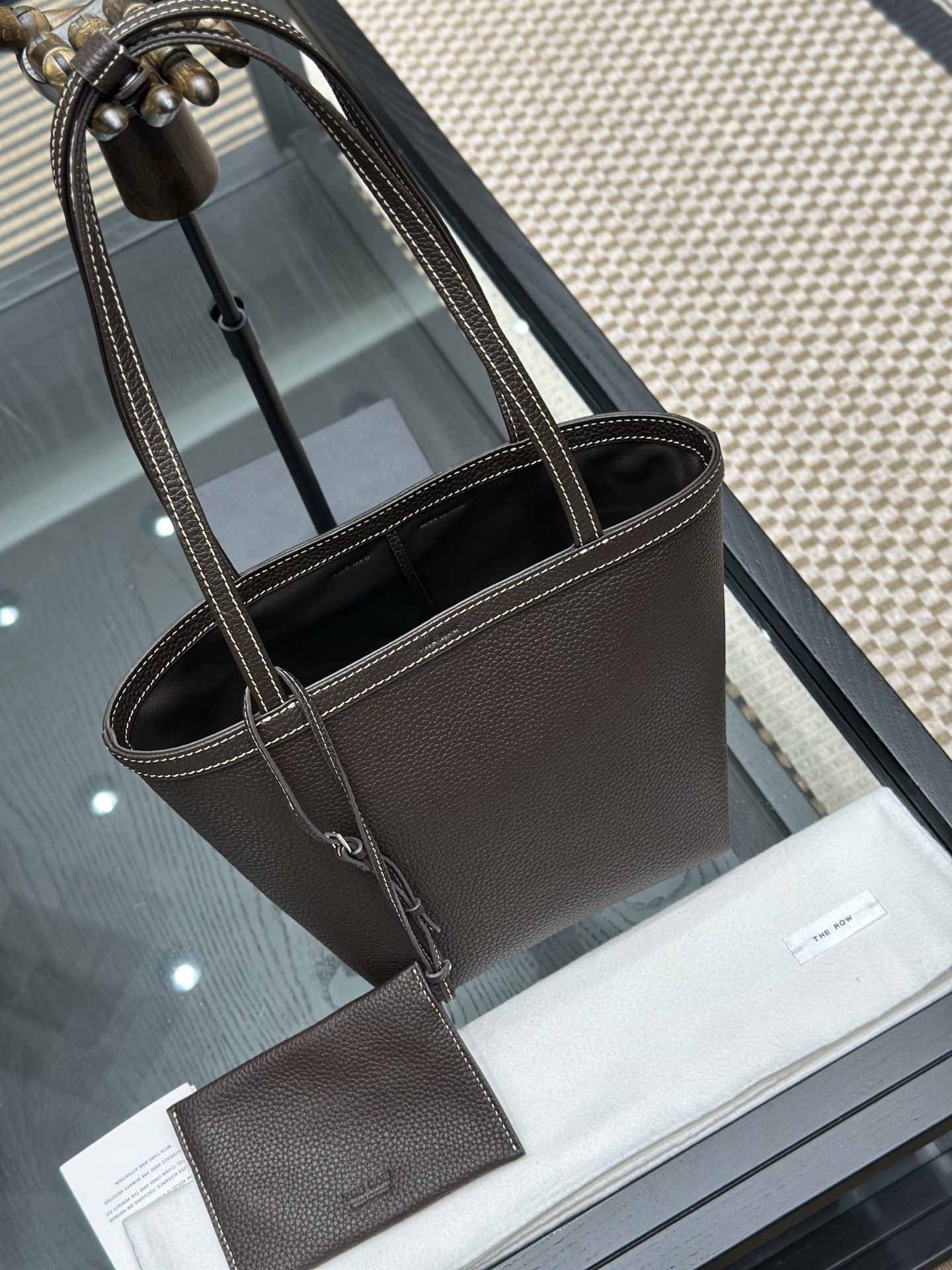 더로우 파크스티치백