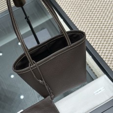 더로우 파크스티치백