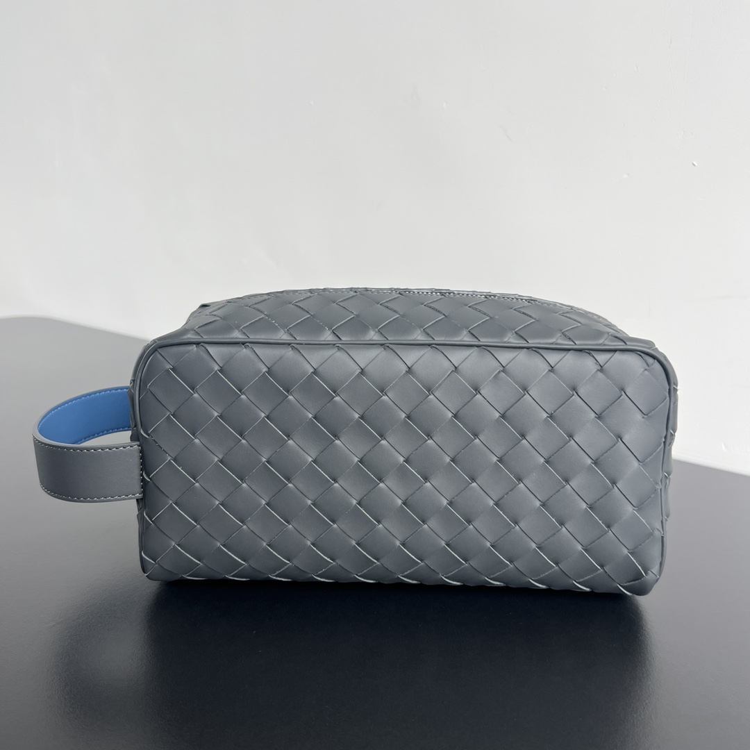 보테가베네타 트래블파우치