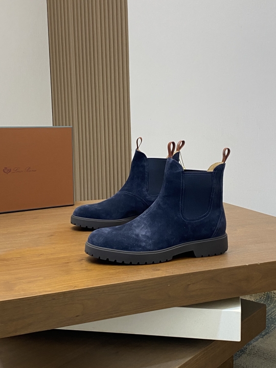 로로피아나 부츠