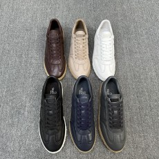 발렌티노 스니커즈