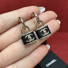 샤넬 귀걸이