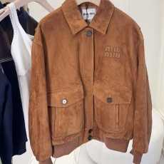 미우미우 가죽자켓