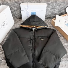 프라다 패딩