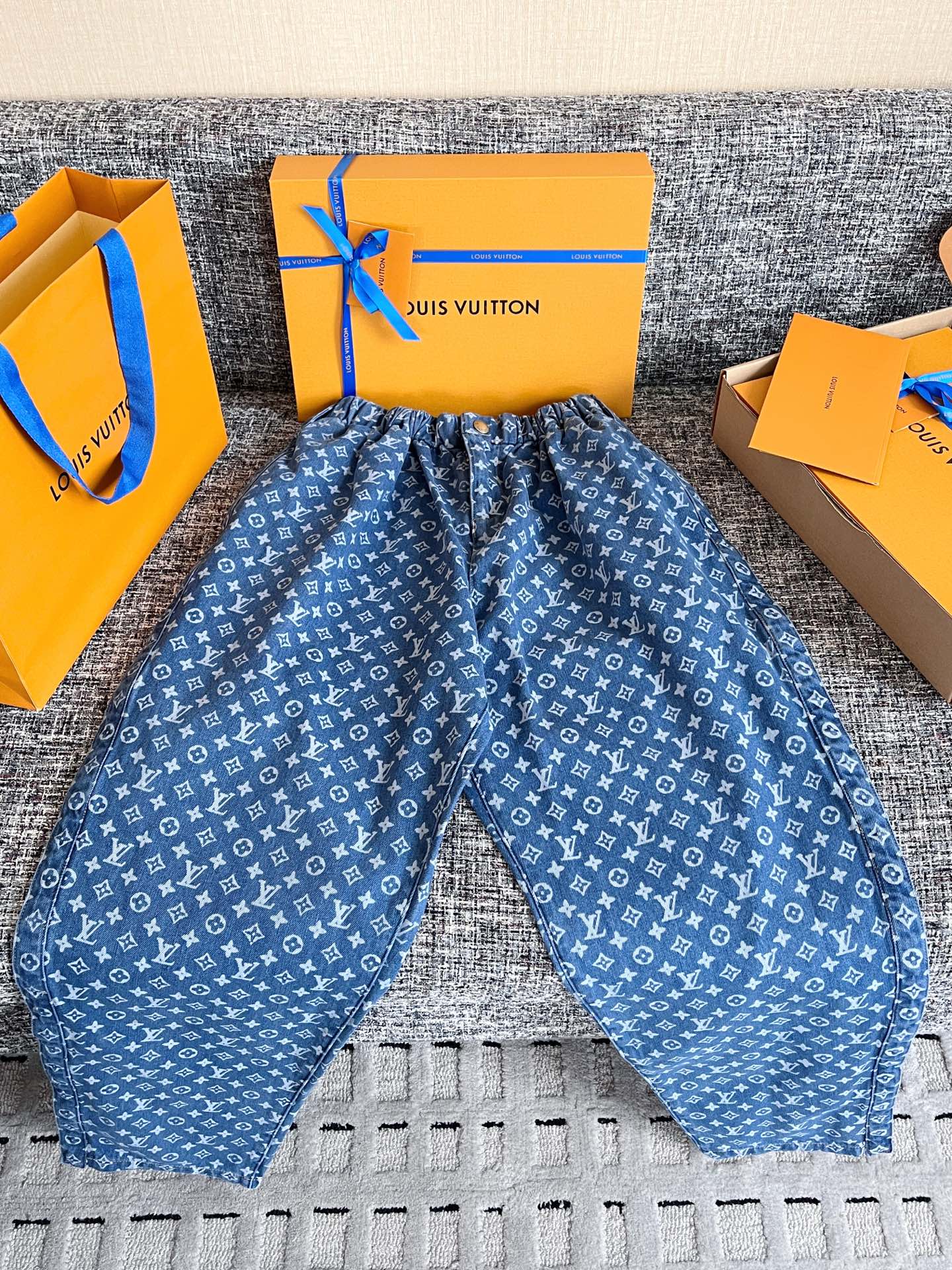 루이비통 청바지