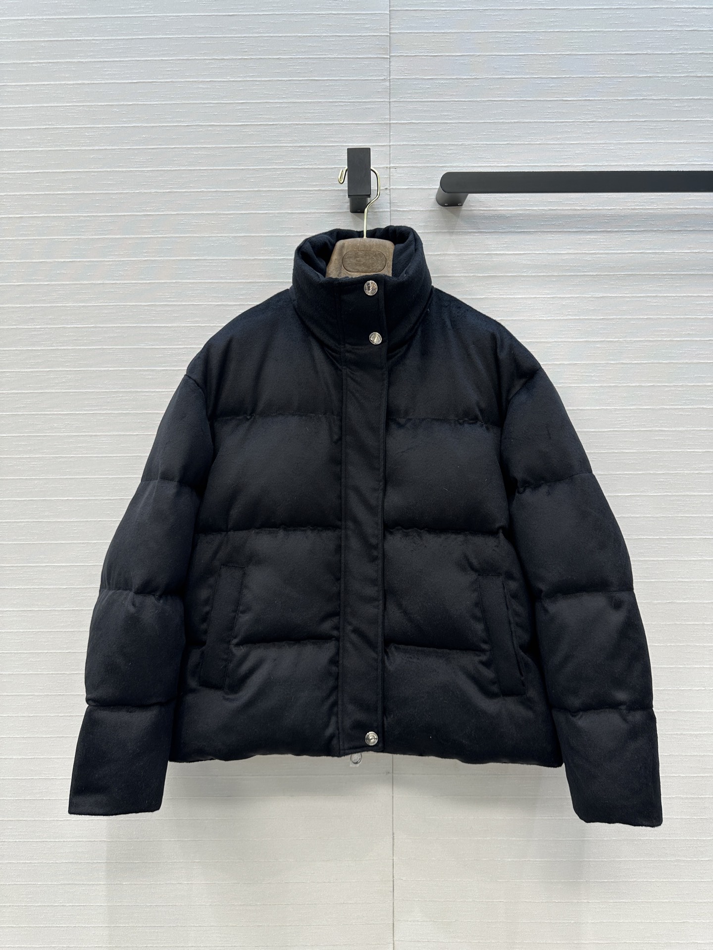 로로피아나 패딩