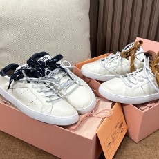 미우미우 스니커즈