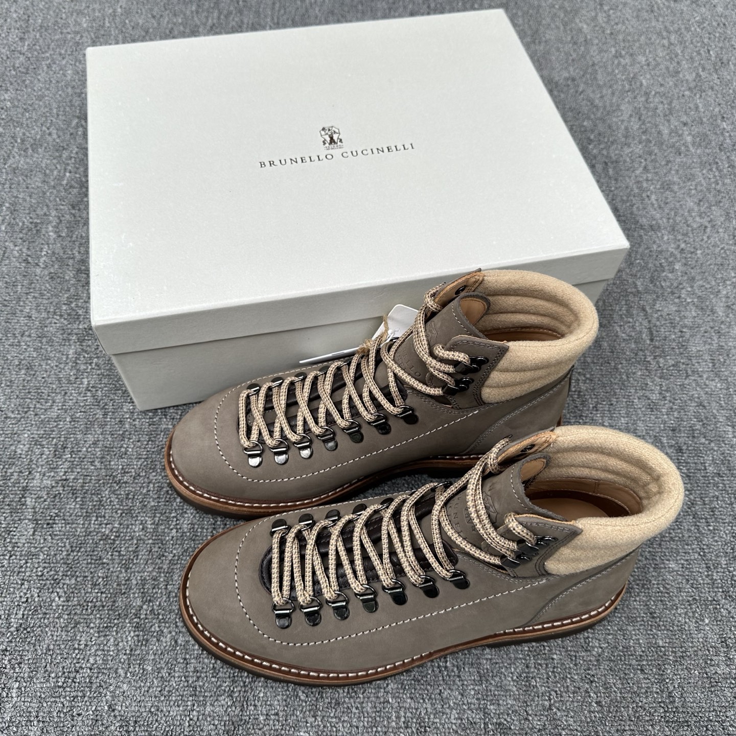 브루넬로쿠치넬리 부츠