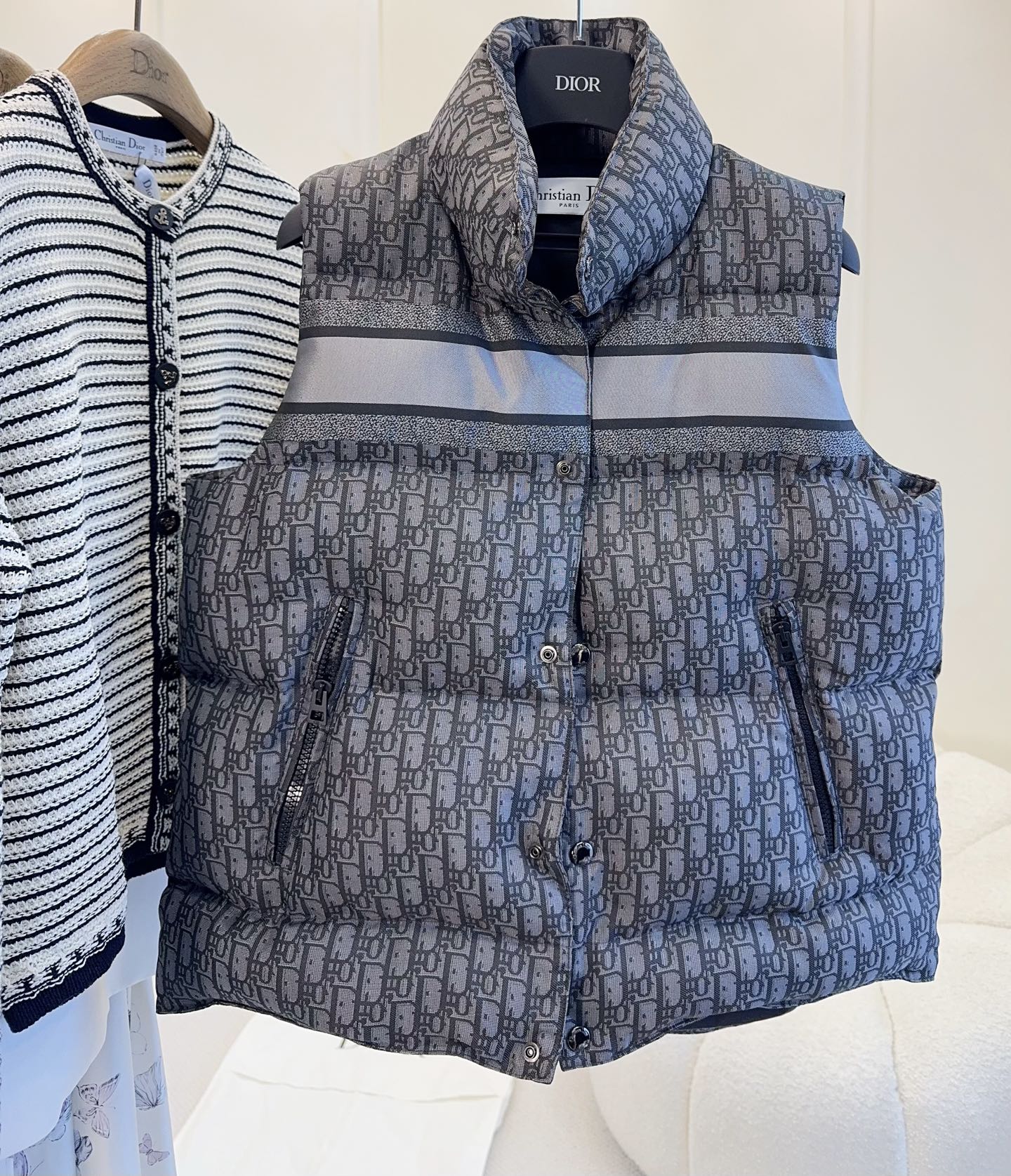 디올 패딩조끼