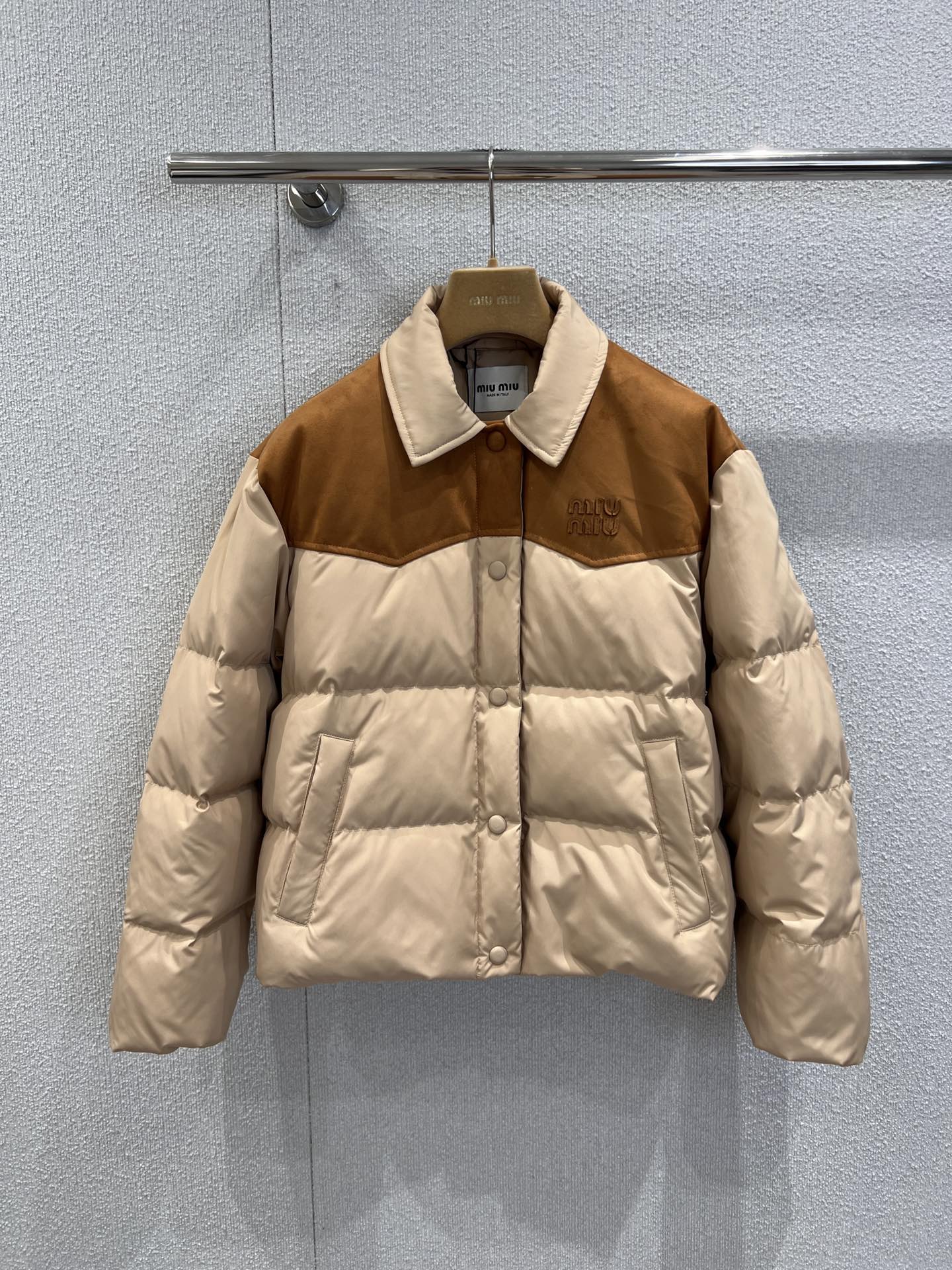 미우미우 패딩