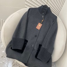 로로피아나 코트