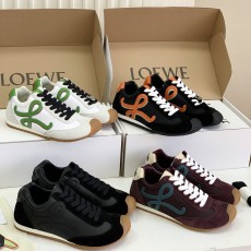 로에베 스니커즈