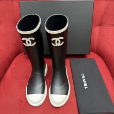 샤넬 레인부츠