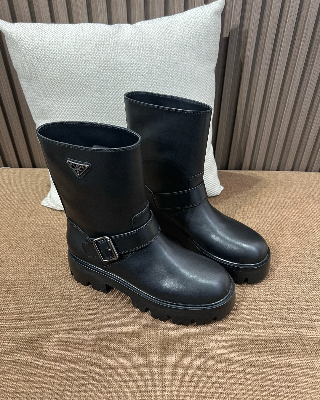 프라다 부츠