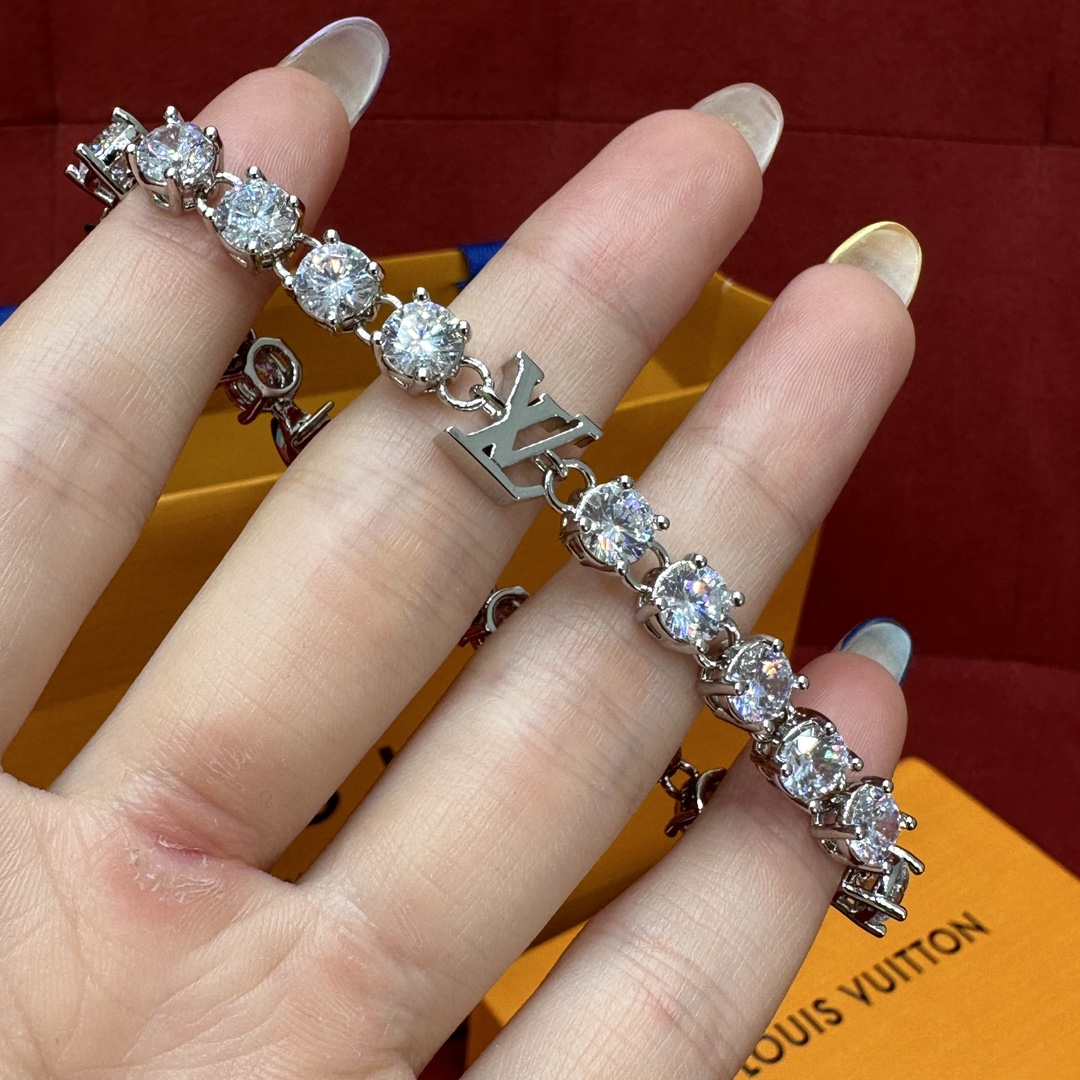 루이비통 팔찌