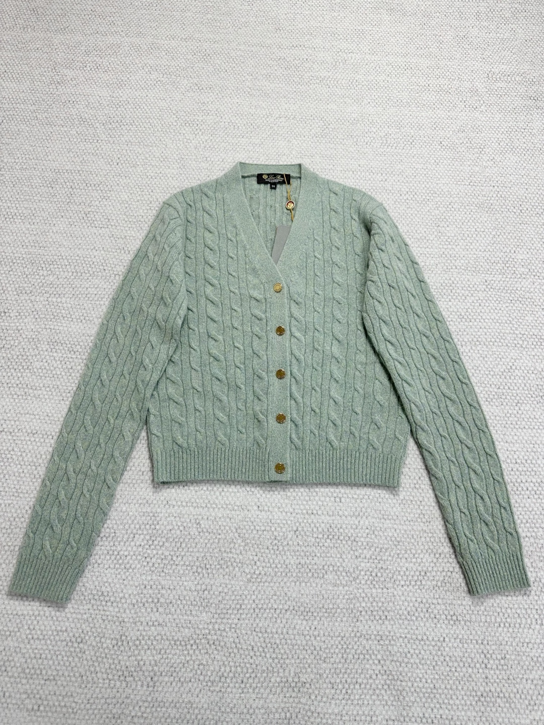 로로피아나 가디건