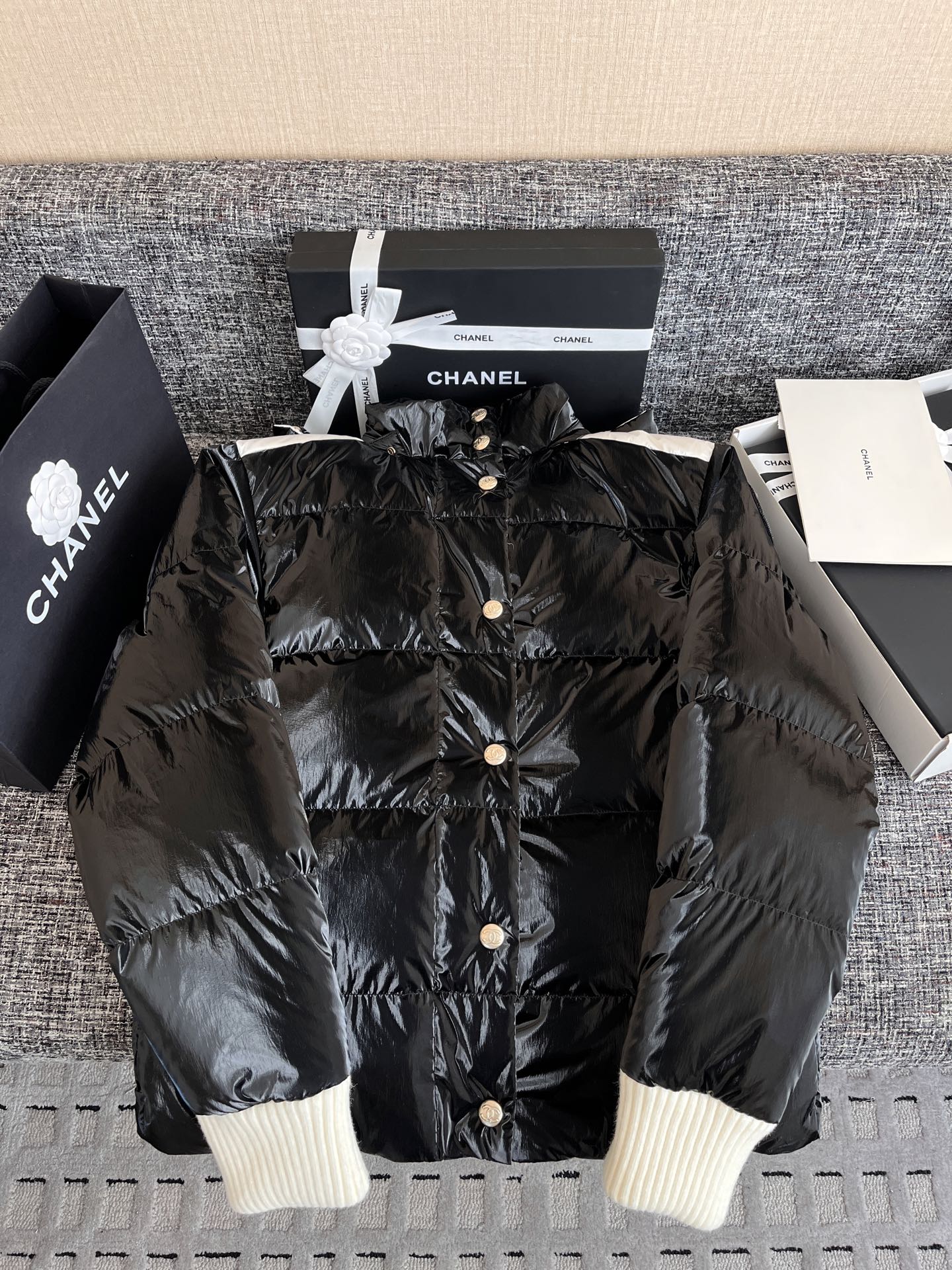 샤넬 패딩